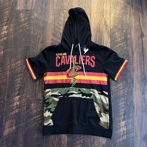 CLEVELAND CAVALIERS NBA SHORT SLEEVE HOODIE ADULT SMALL NWT NEW CAMO SWEATSHIRT